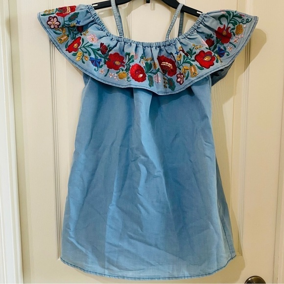 Poof New Size S Chambray Off Shoulder Embroidered Floral Design Fiesta Top - Picture 1 of 6